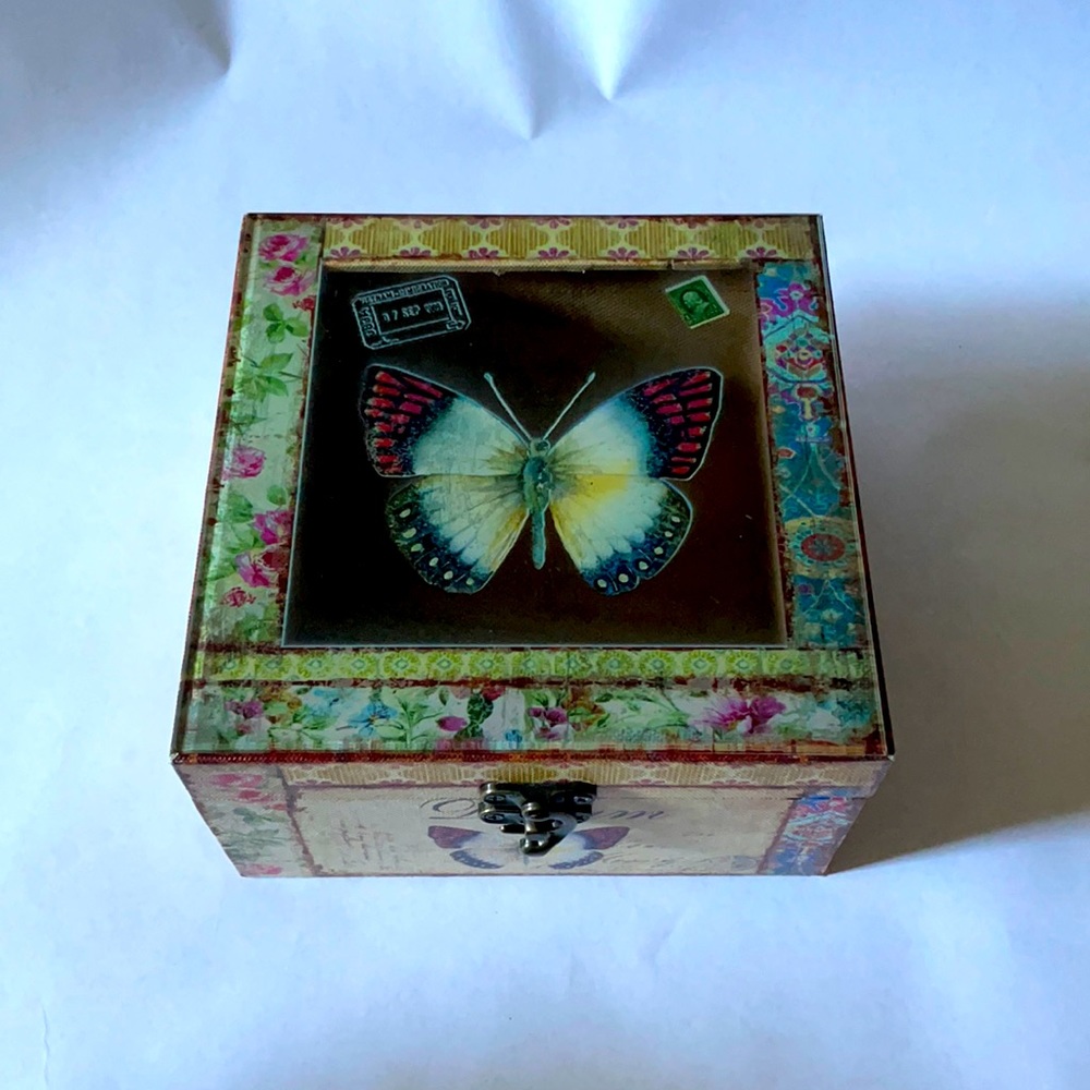 Decorative butterfly box